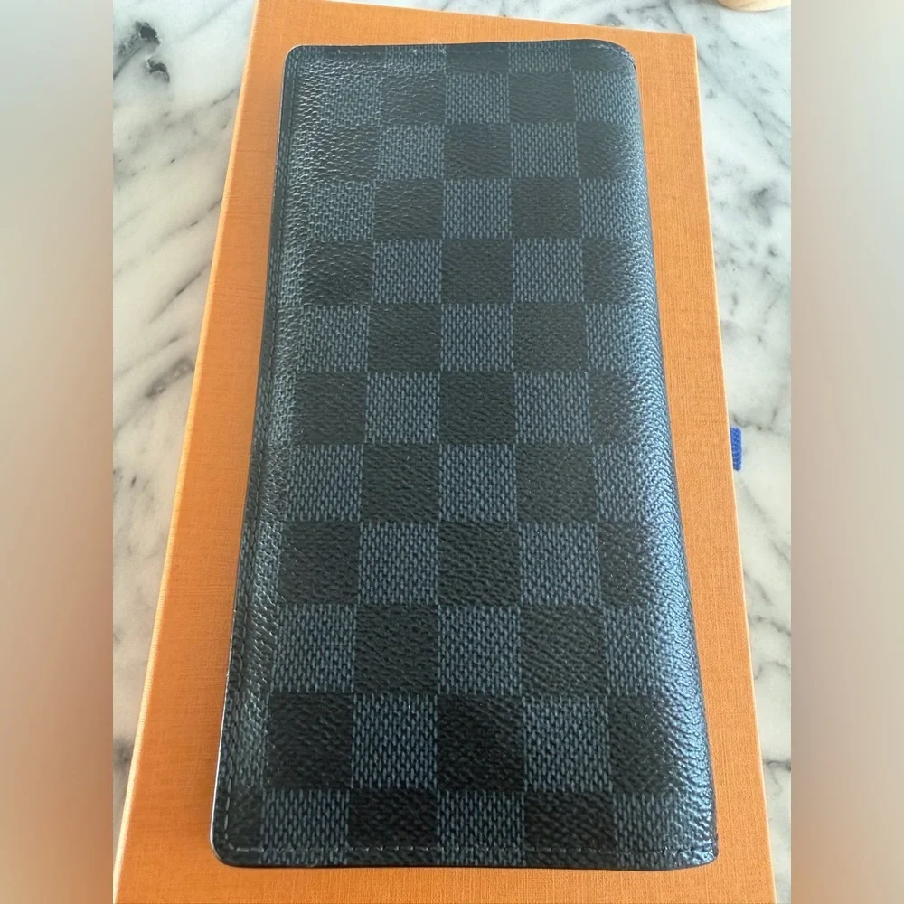 Louis Vuitton Brazza Graphite Damier Long Wallet - Picture 2 of 8